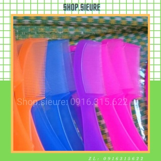Lược nhựa chải đầu