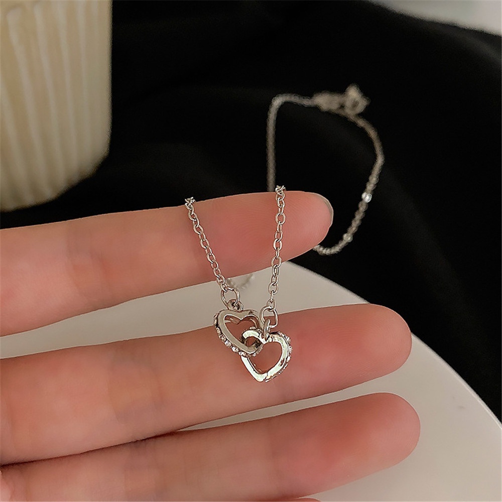Vòng cổ Mặt Trái Tim Đính Đá Sang Trọng