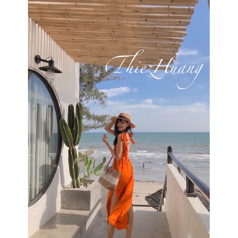 Đầm maxi lụa dáng dài hở lưng , trẻ trung