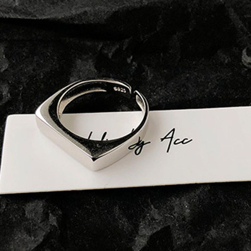 Nhẫn Đeo Tay Kim Loại Thiết Kế Đơn Giản Cho Nữ