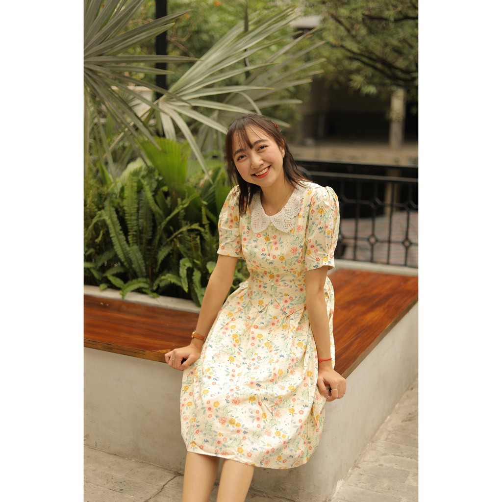 Váy hoa cổ ren siêu xinh