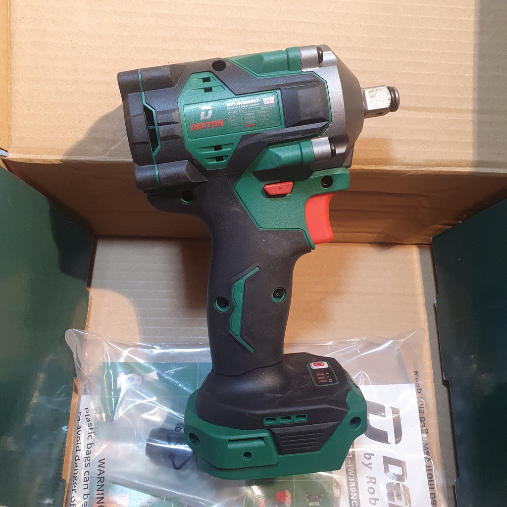 Máy siết bulong 21V 380Nm 1/2 Dekton  Model M21-IW380NCP
