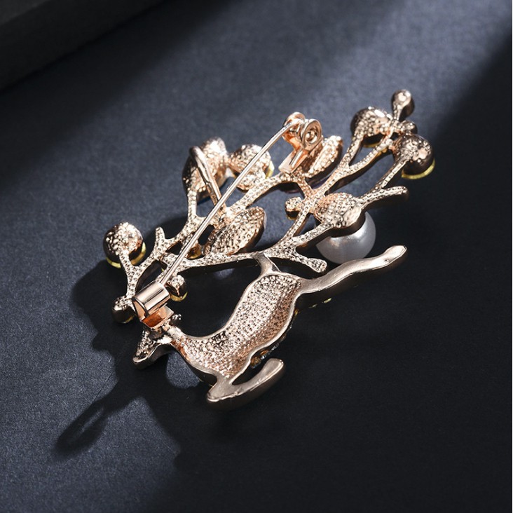 product Cài áo thời trang hình huơu đính đá cao cấp GC62