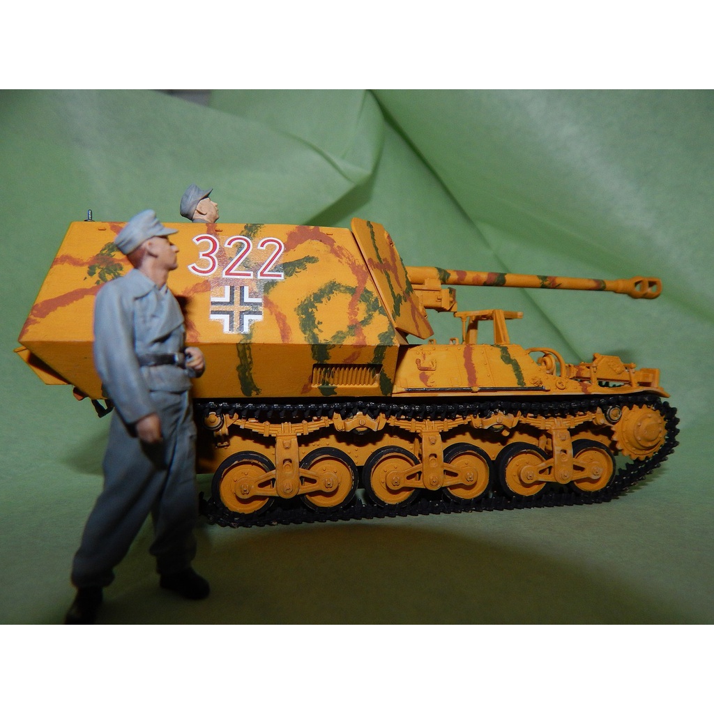 Mô hình lắp ráp xe tăng quân sự Đức 1/35 SCALE GERMAN TANK DESTROYER MARDER I Tamiya 35370