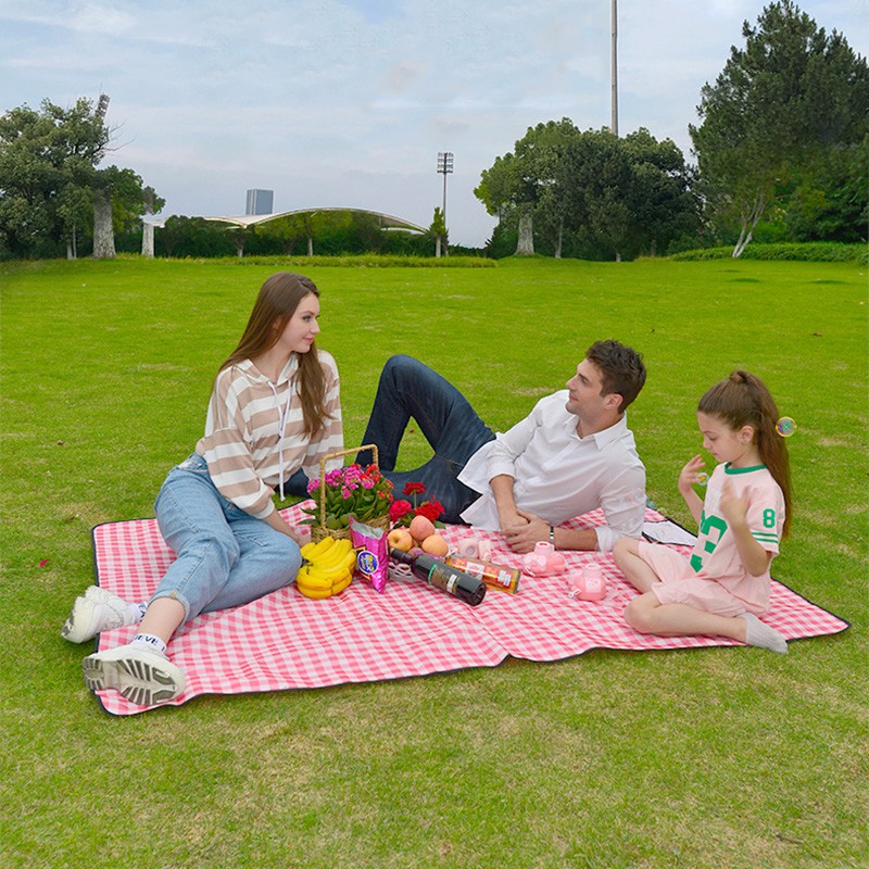 Thảm trải du lịch, đi phượt picnic dã ngoại ngoài trời chống thấm nước Kích Thước 180*150 cm