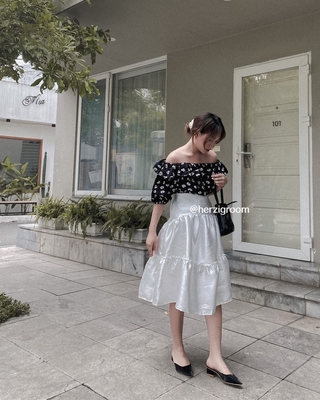 Chân váy trắng vải cứng bóng xoè tầng - Q1175