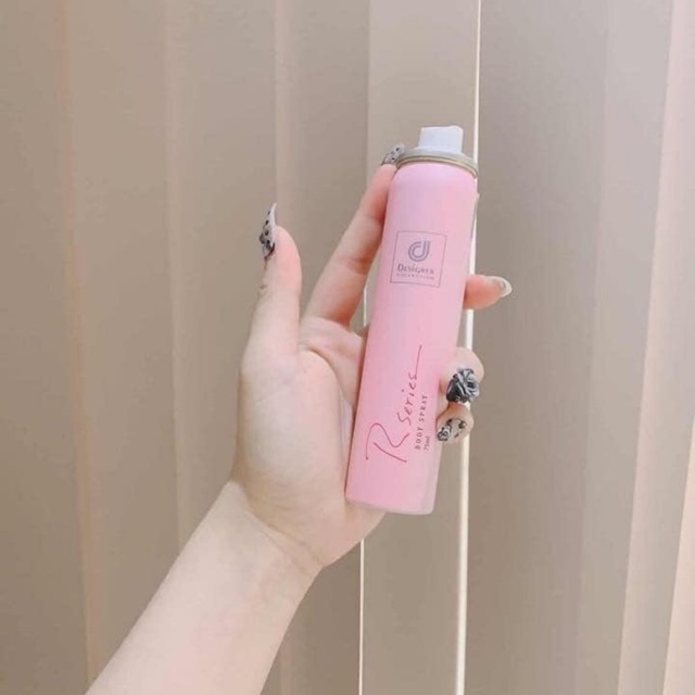 Xịt siêu thơm body Rseries