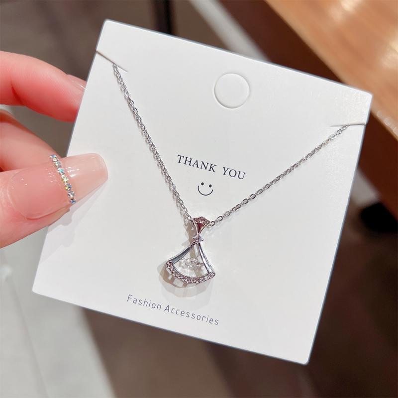 XiaoboACC Vòng Cổ Thép Titan Mặt Hình Quạt Đính Đá Zircon - 38CM+6CM