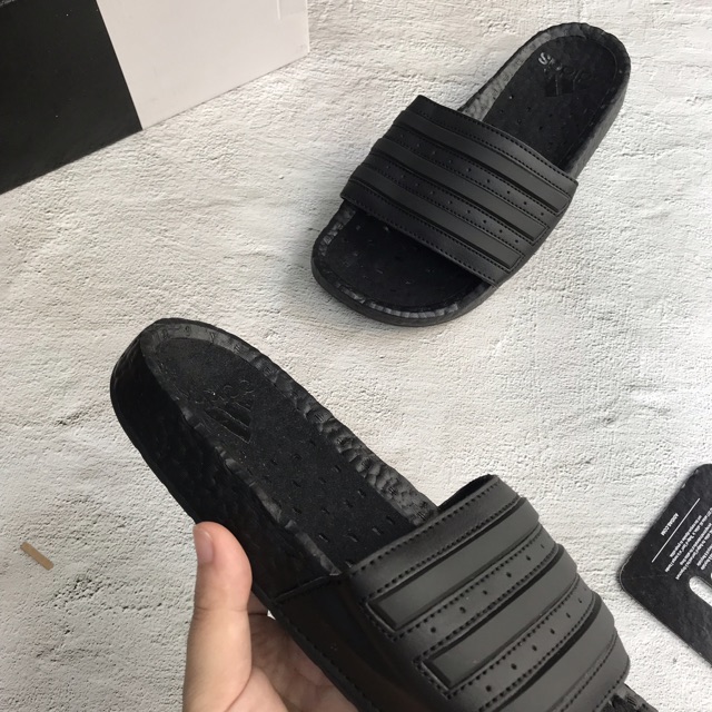 Dép Nam Quai Ngang Thể Thao Adilette Boost Đen-Trắng