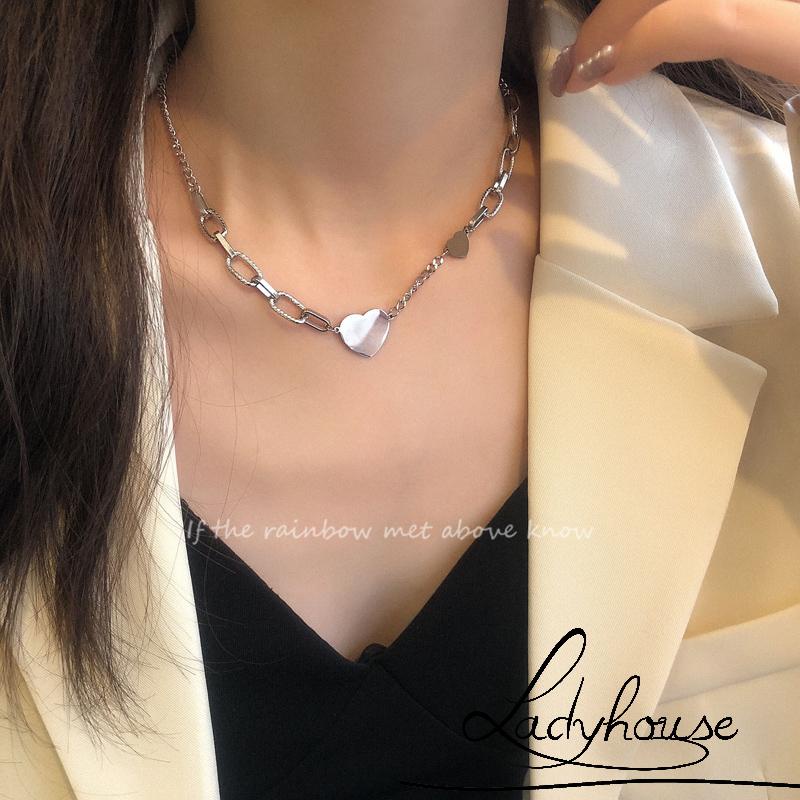 Vòng cổ choker dây xích mặt hình trái tim cho nữ