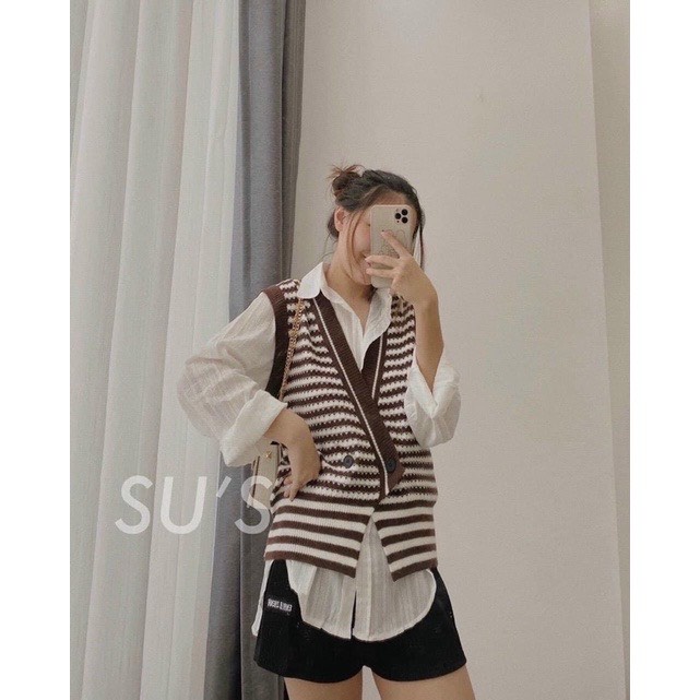 [Ảnh thật/sẵn] Áo gile len kẻ cúc lệch lượn cổ sâu viền kẻ