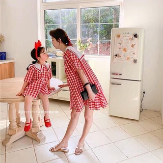 váy mẹ và bé gái