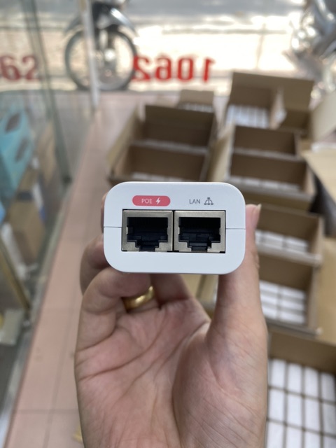 Nguồn PoE Adapter Ubiquiti Cho Wifi Unifi, Camera cổng 1000Mbps Gigabit 48V-0.32A - 15W mã U-POE-AF