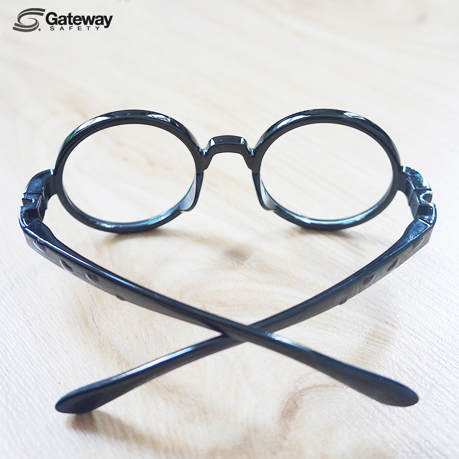 Kính trẻ em Nobita HD Polaroid 10 đến 25 kg tặng kèm dây đeo kính và túi đựng