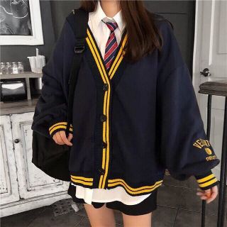 Áo len cardigan