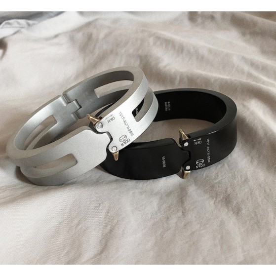 Vòng tay 1017 ALYX 9SM rollercoaster bracelet ss20