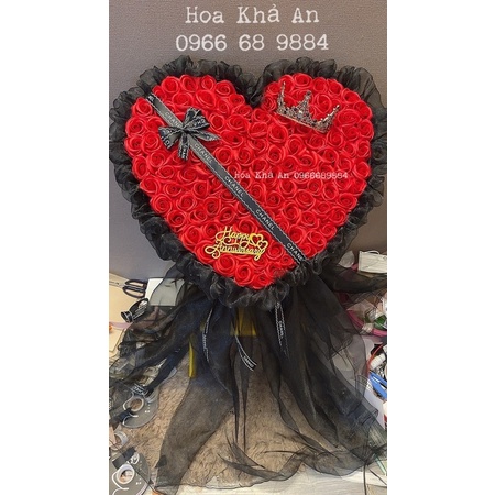 Bó hoa tim sáp 99bông mix vải voan Mỹ cao cấp. Tặng full phụ kiện y hình. Có ship Hoả tốc HN