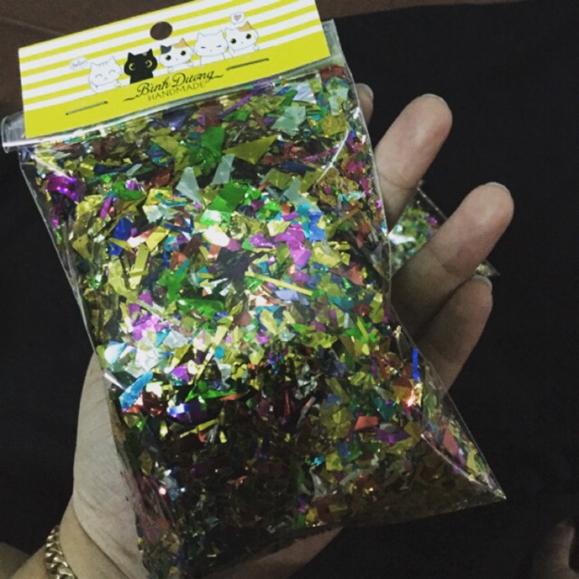 Kim tuyến vụn trang trí