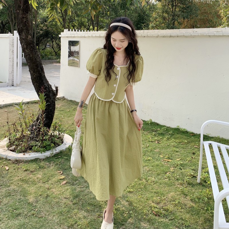 Set áo và chân váy họa tiết kẻ cúc trái tim tiểu thư nhẹ nhàng Inin Shop