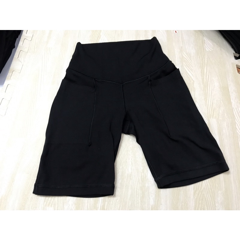 Quần legging short Ae rie có túi, hàng xuất xịn | BigBuy360 - bigbuy360.vn