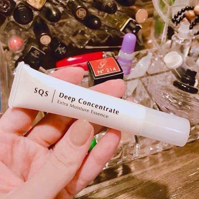 Kem SE KHÍT Lỗ Chân Lông SQS Deep Concentrate Extra Moisture Essence Nhật Bản