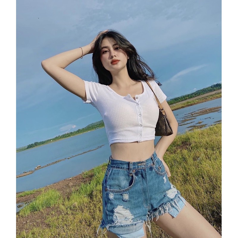 Croptop Tay Ngắn Nút Bấm Ngực [ảnh thật