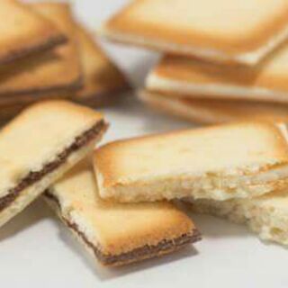 Bánh SHIROI KOIBITO 12 cái