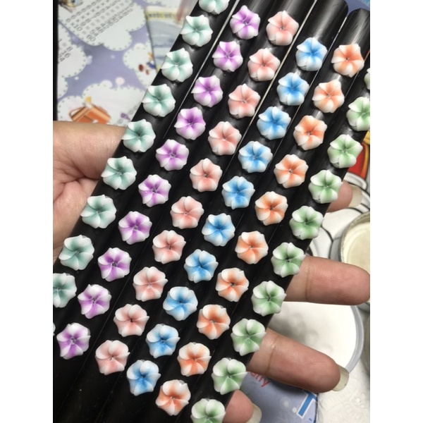 hoa bột nổi 3D(chat với shop chọn màu )