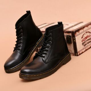 Giày Dr. Marten cao cổ da bò đen trơn