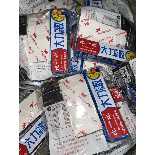 Miếng dán 3M tặng kèm lọ keo dán siêu chắc Hộp đựng xà phòng, dầu gội sữa tắm hàng nhập khẩu cao cấp