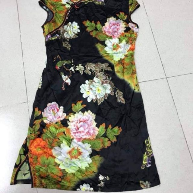 Sườn xám đơn c Lucy Ng