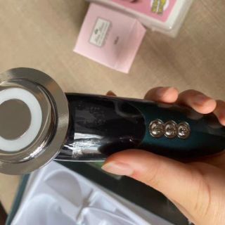 (Có sẵn R12) Máy chăm sóc da mặt Mior R12 (Tặng kem+bông tẩy trang)