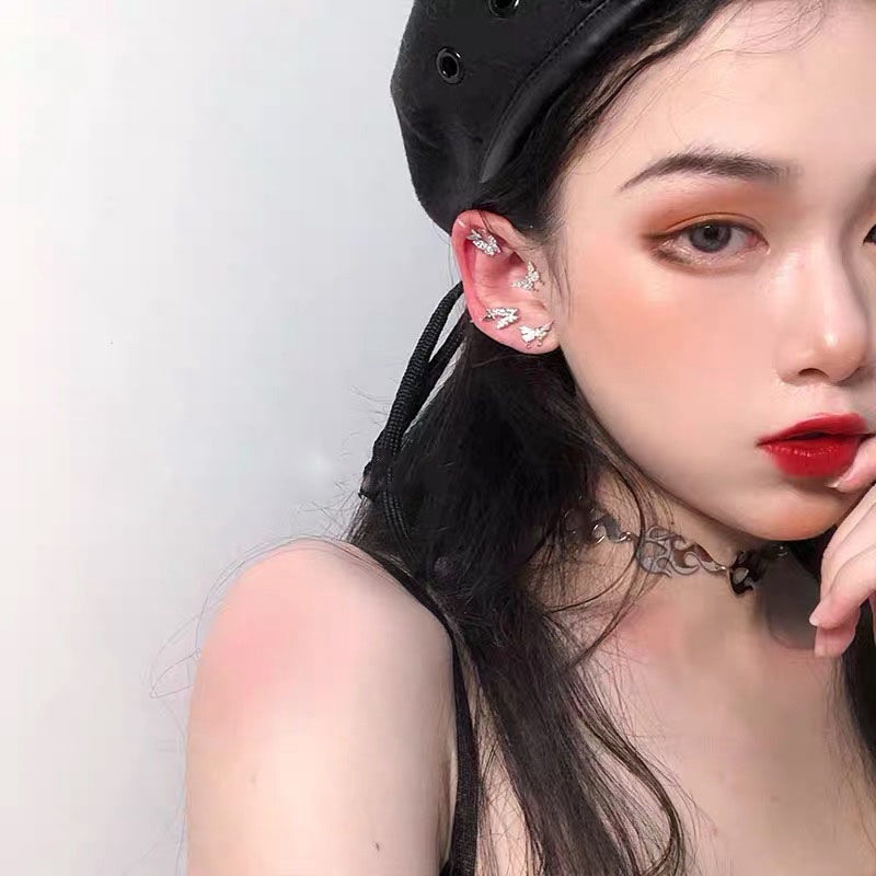 Khuyên Vành Tai Hình Bướm Đính Đá Xinh Xắn Cho Nữ