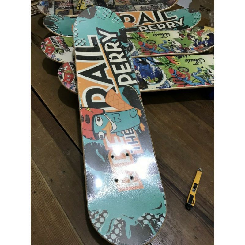 Ván trượt thể thao skateboard có đèn Led cực chất