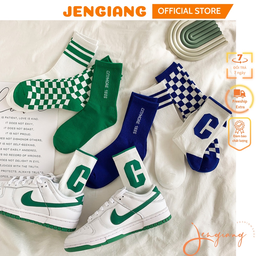Tất vớ cao cổ nữ Jengiang màu xanh lá xanh dương phối sọc caro chữ C phong cách thể thao thời trang Hàn Quốc streetwear