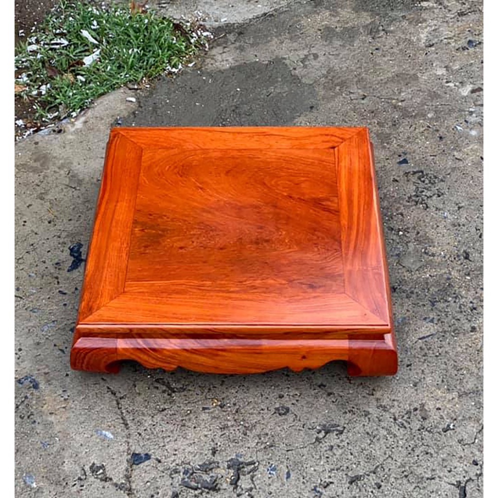 Đế trơn vuông kê đồ trang trí phòng khách gỗ hương cao 9cm