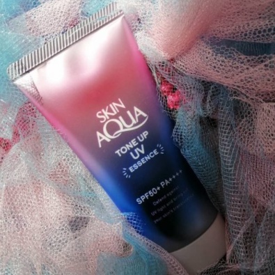 Kem Chống Nắng Sunplay Skin Aqua Tone Up UV Essence SPF50+PA++++ | BigBuy360 - bigbuy360.vn