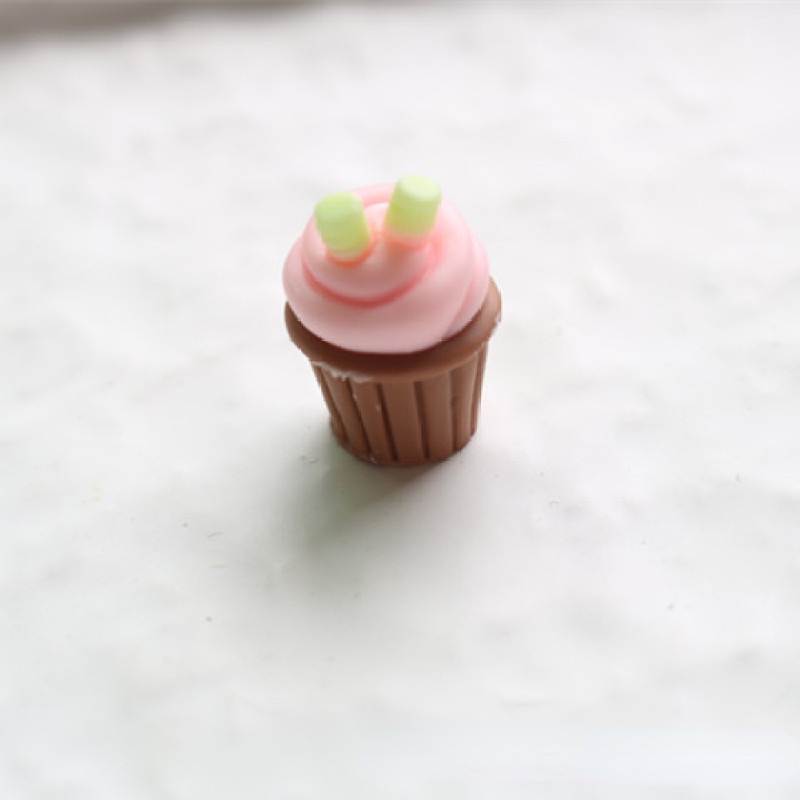 Set 10 Phụ Kiện Trang Trí Điện Thoại Hình Bánh Cupcake 3D Bằng Nhựa Resin