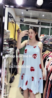 Váy hai dây bầu lanh lụa cực mát.