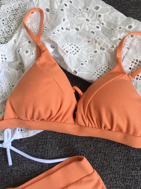 Hai mảnh tiểu thư đi bơi đi biển | BigBuy360 - bigbuy360.vn