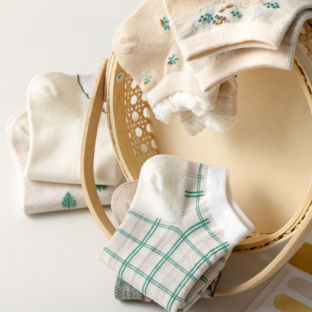 Vớ cổ thấp in họa tiết cây cối hoạt hình cho nữ