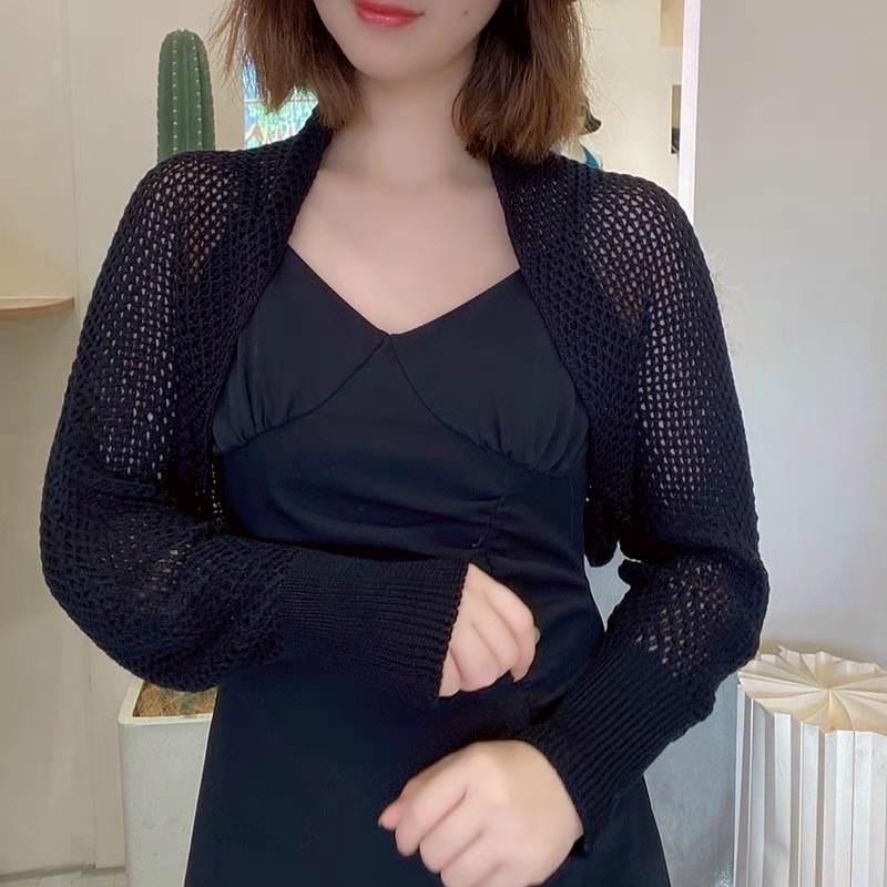 Áo khoác len choàng lưới tay bo bồng mix gì cũng xinh