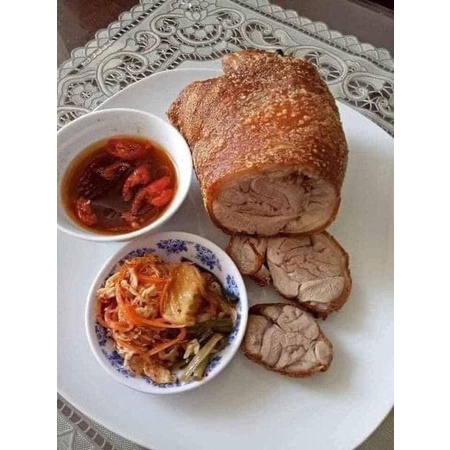 Vó heo, chân giò heo rút xương. Băp giò heo rút xương.