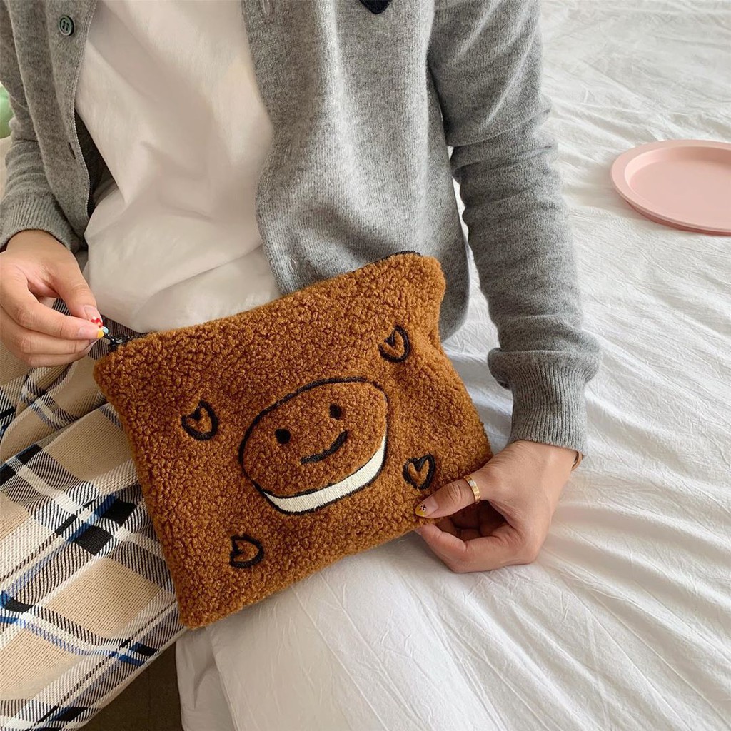 Hộp Bút Cherry Và Bánh Quy