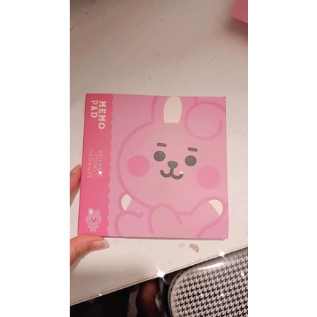 Tập giấy ghi chú BT21 Cooky, Tata