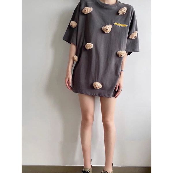 Áo phông 13de marzo đính gấu bông phát sáng kim anh bùi