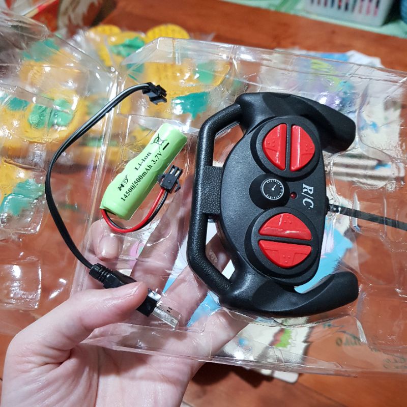 Xe điều khiển từ xa pin sạc điện màu xanh đen cho bé Kumi toys