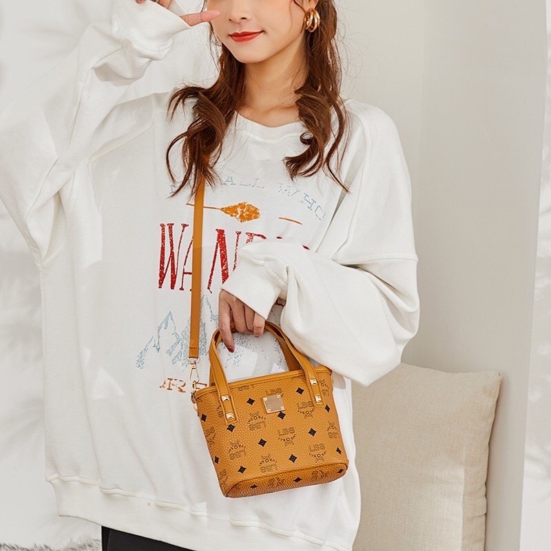 Túi xách nữ kèm móc gấu xinh ( ảnh thật ) TA304