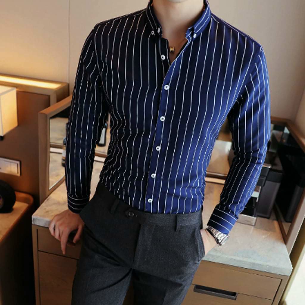 Áo sơ mi nam họa tiết kẻ sọc, thiết kế thời trang, phong cách Hàn Quốc, trẻ trung năng dộng.