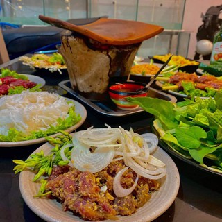 Ngói nướng thịt